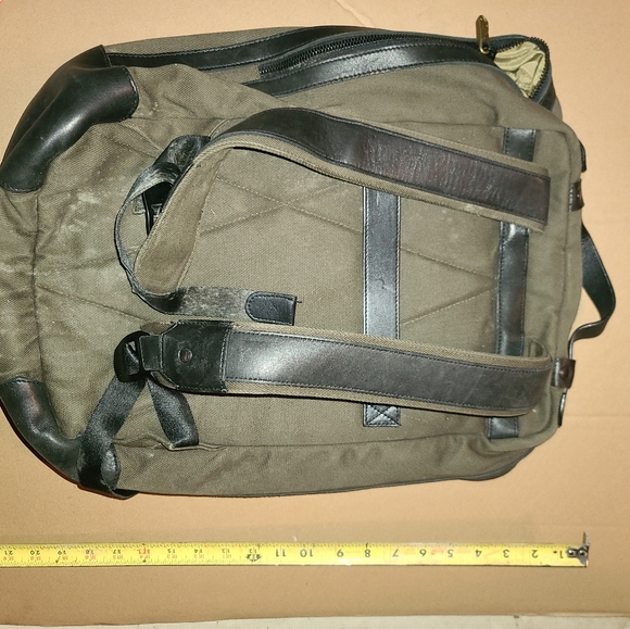 backpack gaming laptop Mobile Edge Core Gaming 17.3" to 18" ScanFast Backpack with Velcro Panel
